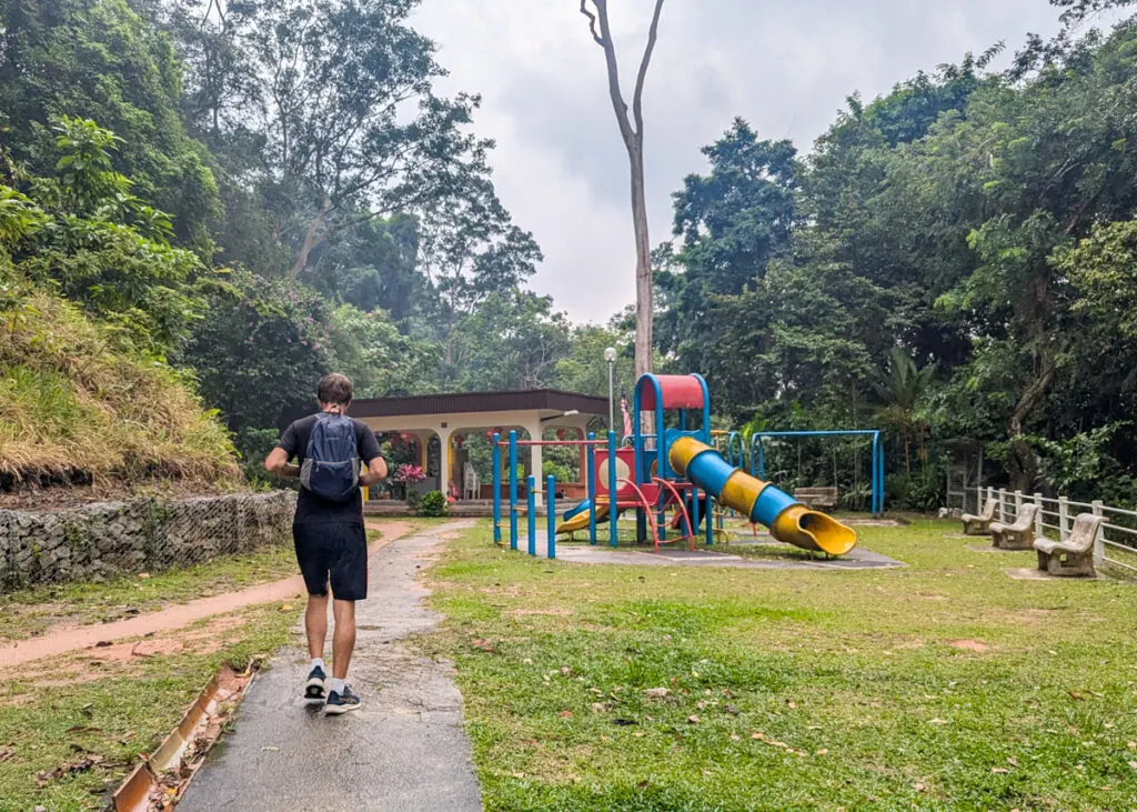 Air Itam Dam to Kek Lok Si Temple walk