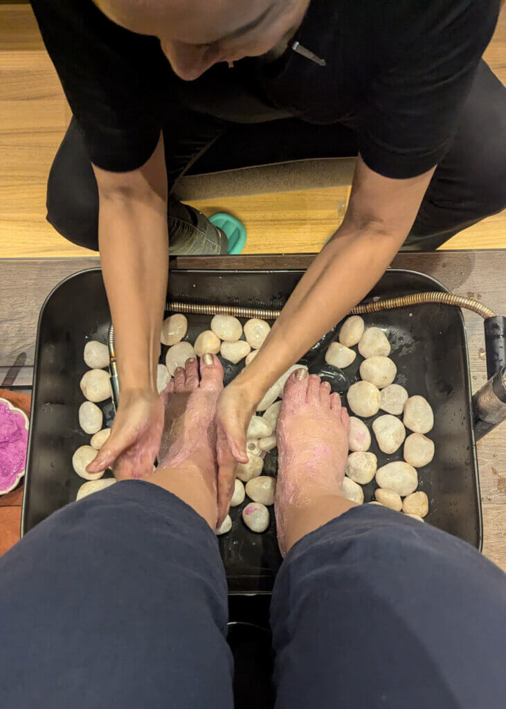 Island Wellness Spa, George Town